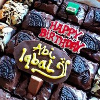 

Tulisan "Happy Birthday" + Nama