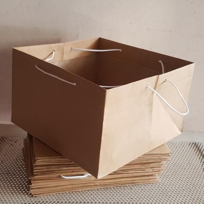 

✨ BISA COD ✨ Dijual Paper Bag Box Nasi Polos ( 26 X 26 X 16) - 12 Pcs (1 Lusin) Tbk