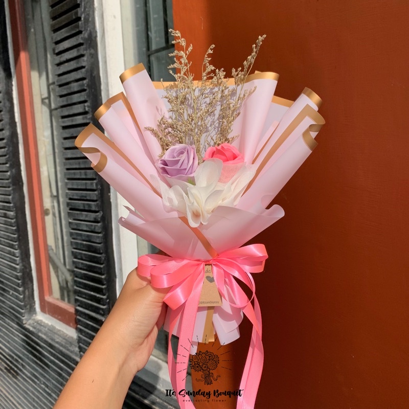 Buket bunga/buket bunga sabun/buket bunga kering/buket wisuda/buket ultah/buket murah/bouquet