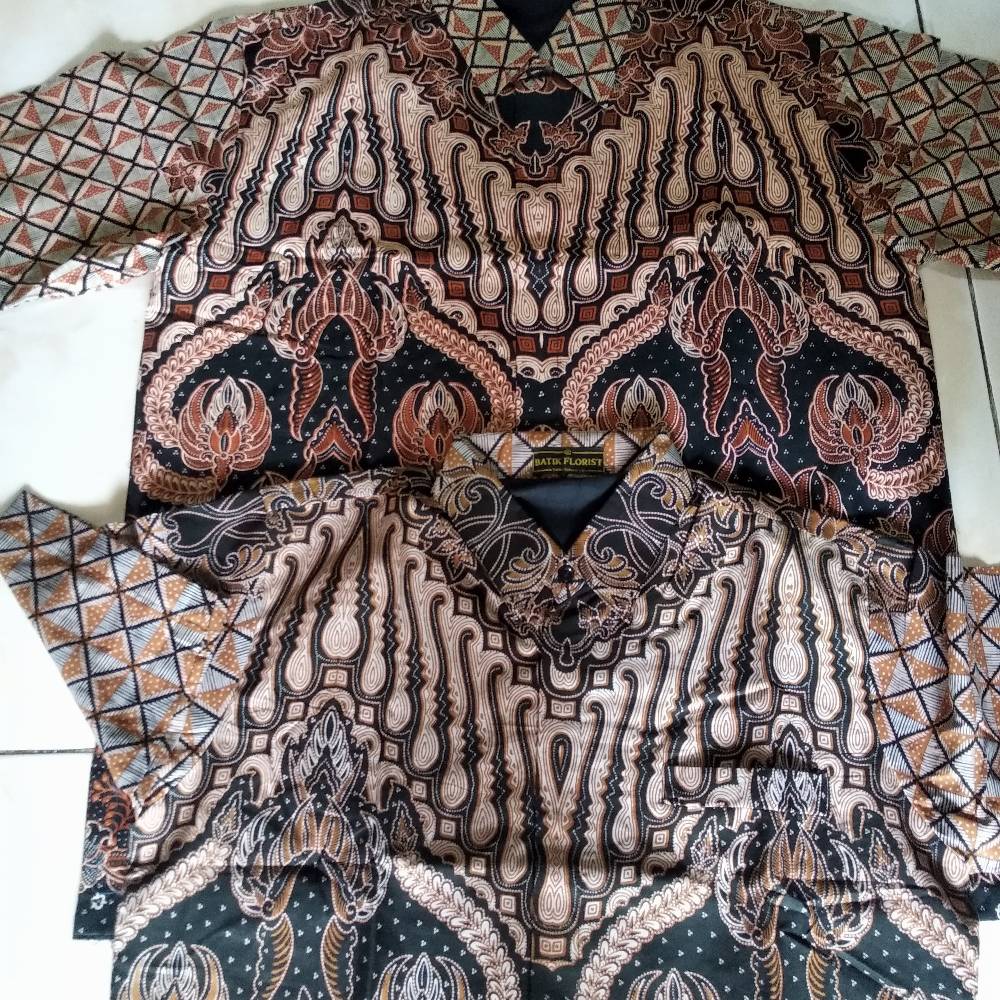 Parang Sekti Pendek Kemeja Batik Pria Katun Sragenan Full Furing
