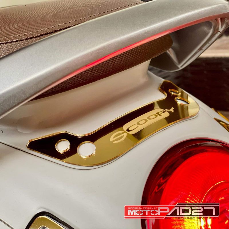 GARNISH GARNIS ATAS LAMPU BELAKANG SCOOPY GARNIS BUNTUT SCOOPY