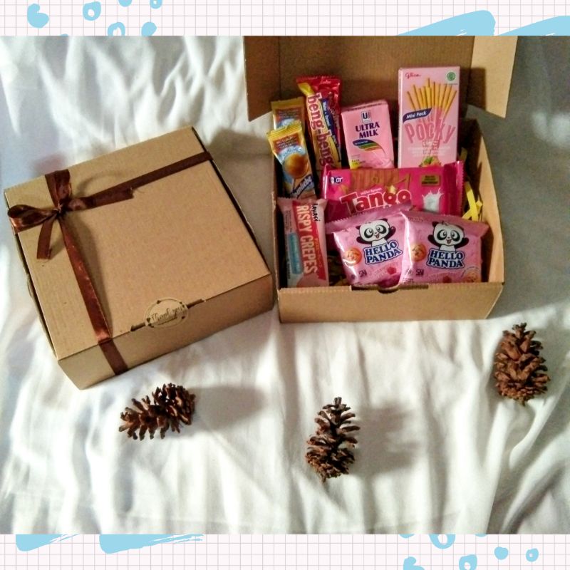 

Giftbox / Kado / Hampers Snack