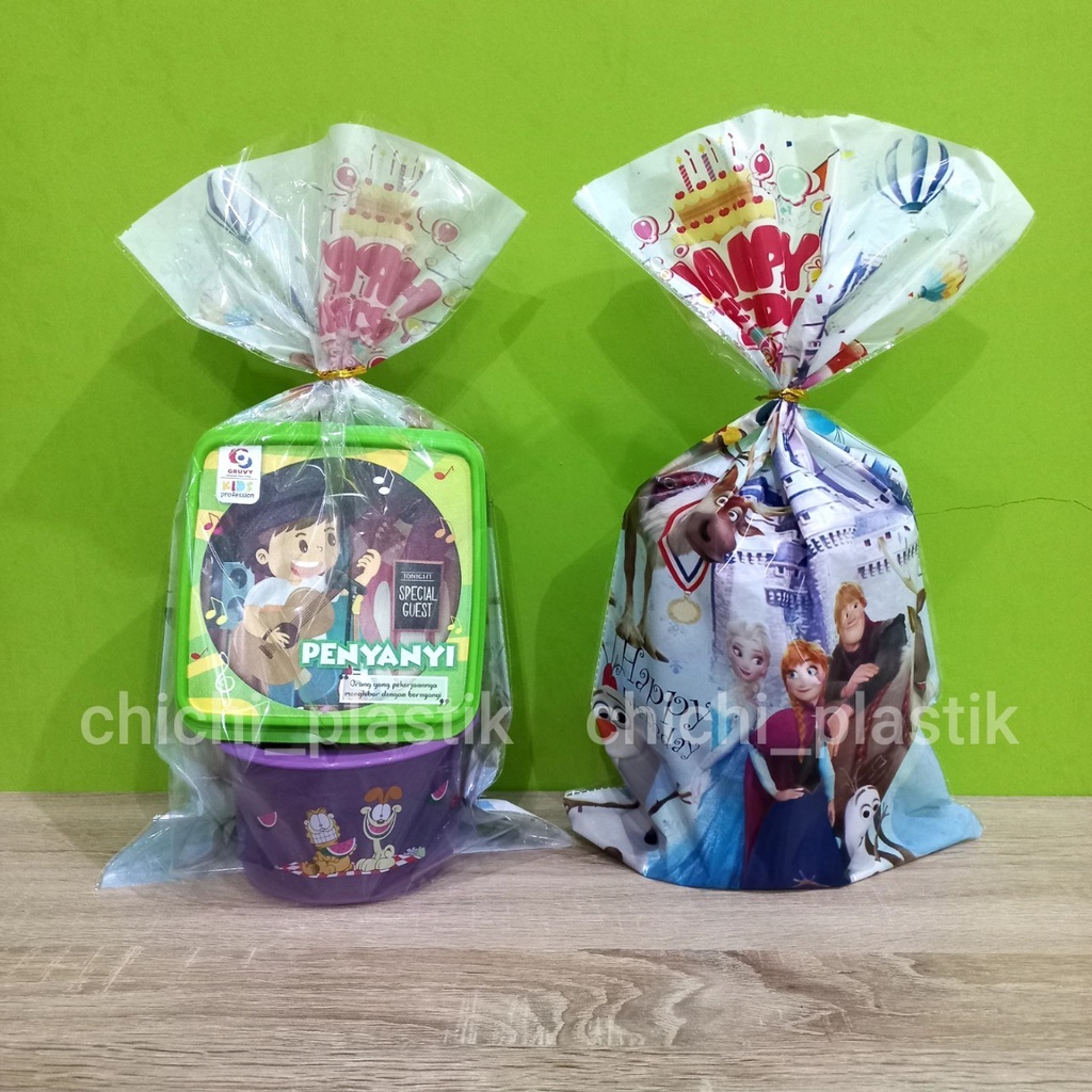 Paket bingkisan souvenir ulang tahun karakter anak tepak emoticon odate 0.3