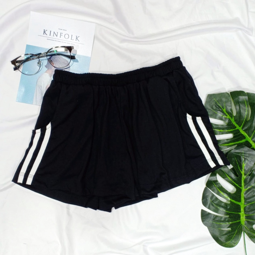CELANA PENDEK BASIC WANITA BAHAN 24S / TERMURAH / ADEM DAM LEMBUT