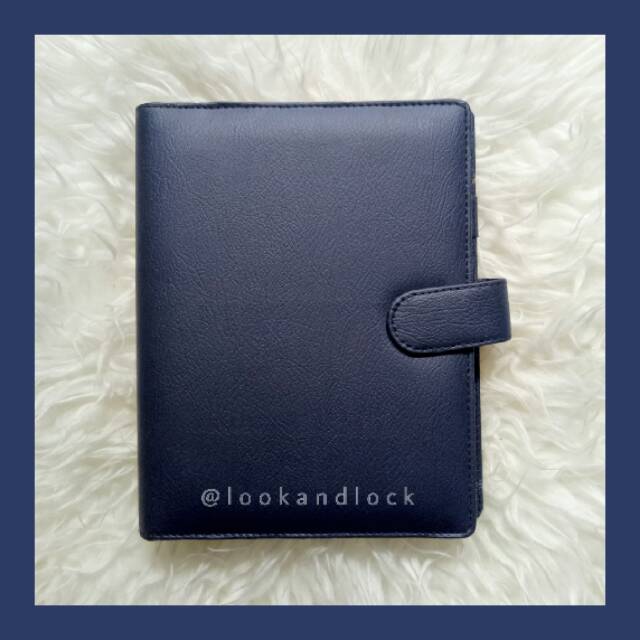 

Binder Polos Biru Dongker