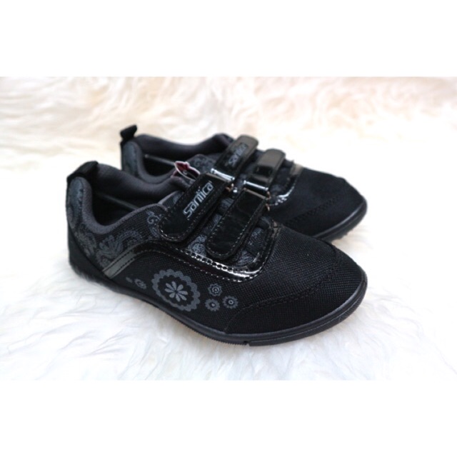 Sepatu sekolah anak perempuan - Santica