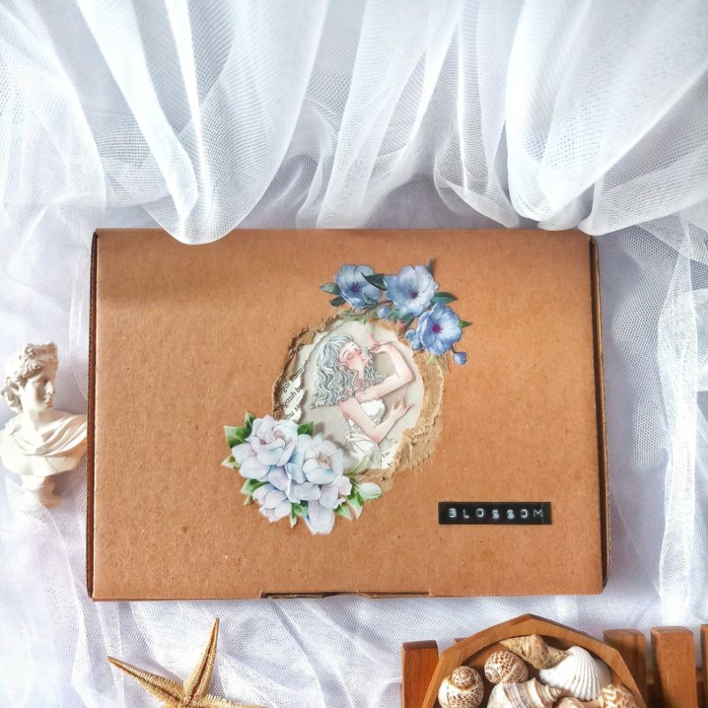 

KOTAK KADO / BOX HAMPERS