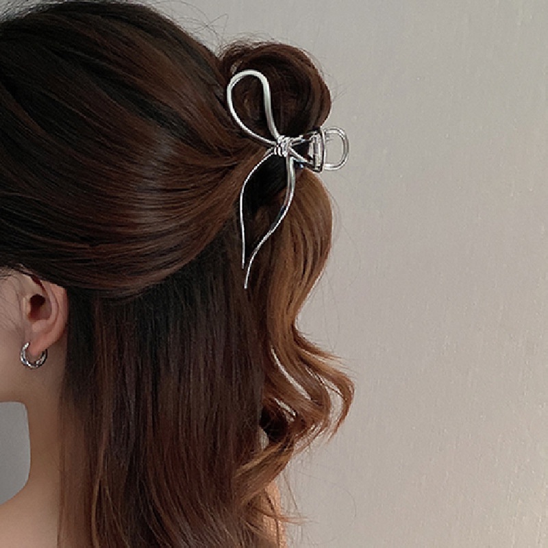 Jepit Rambut Model Butterfly Bahan Metal Warna Silver Gaya Korea Untuk Wanita