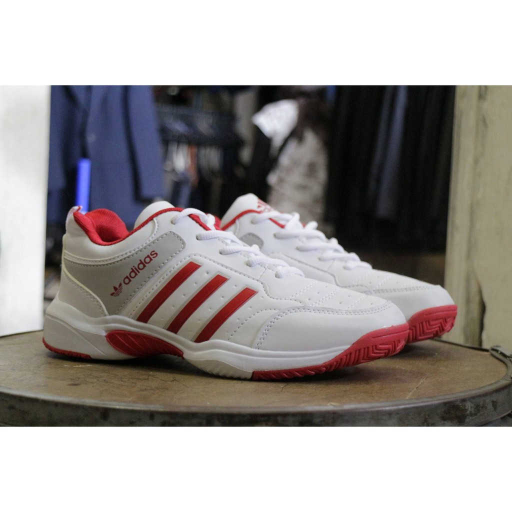 Sepatu Olahraga Pria - Sepatu Adidas Tenis