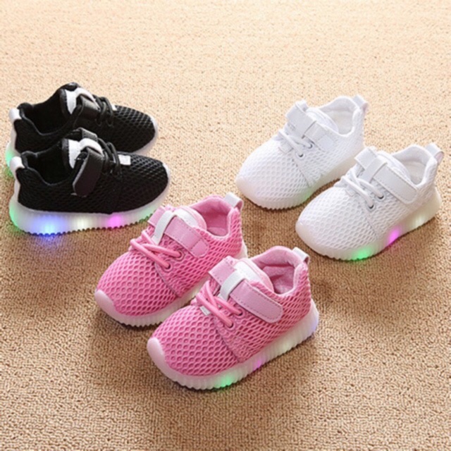 (Kiddiwear) Sepatu anak Led MBK02