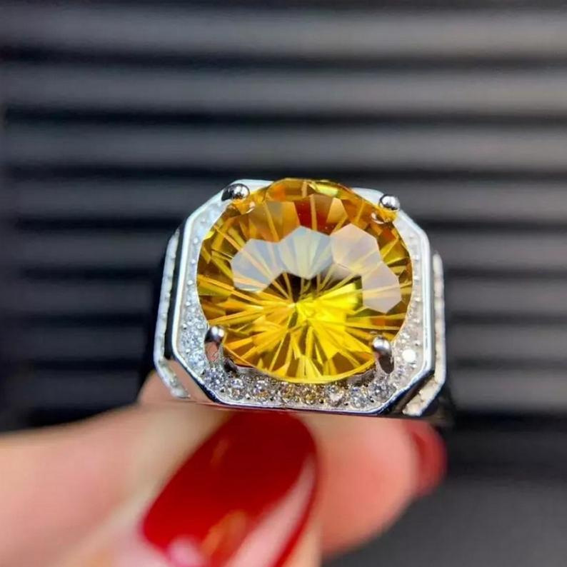 Cincin Silver Platinum Hias Batu Permata Kristal Champagne Untuk Pria / Wanita