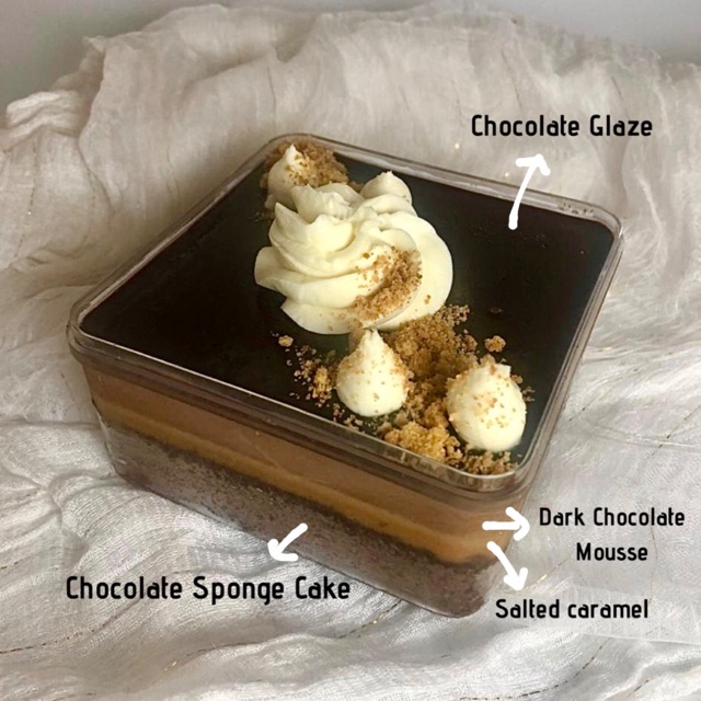 

CHOCOLATECARAMEL DESSERT BOX