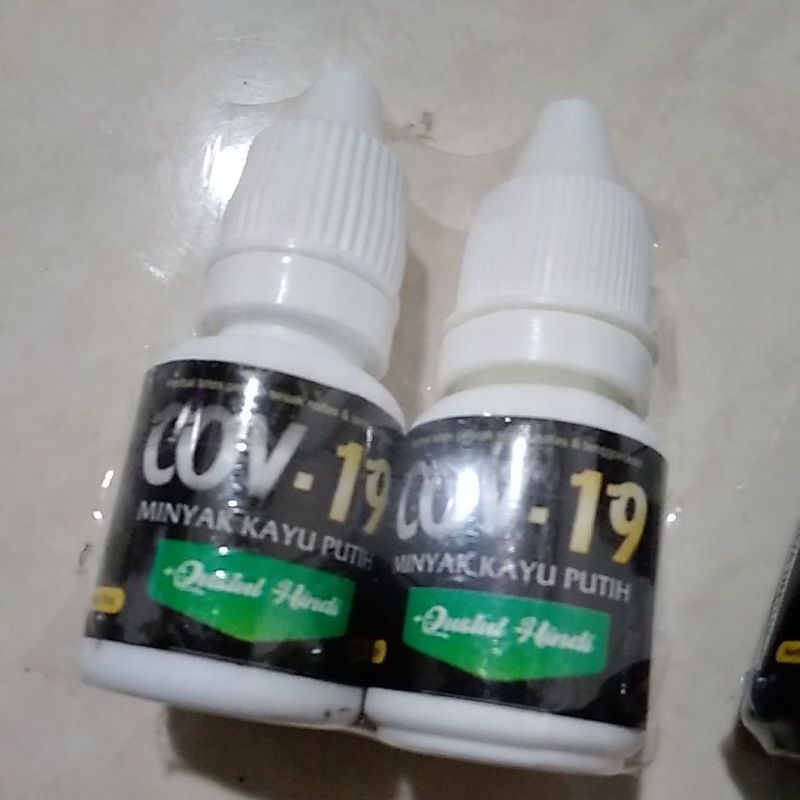 Kayu Putih plus Qusthul Hindi - Herbal Tetes Pelega Sesak Nafas 7 in 1-Putih