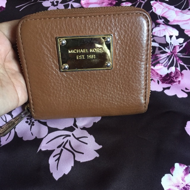 Preloved dompet mk original