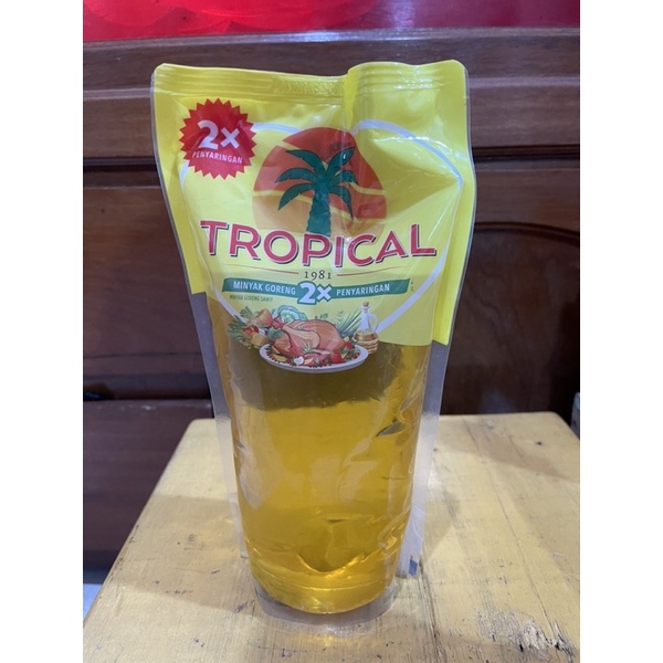 

Tropical 1 liter Minyak Goreng Sawit Pouch Botol