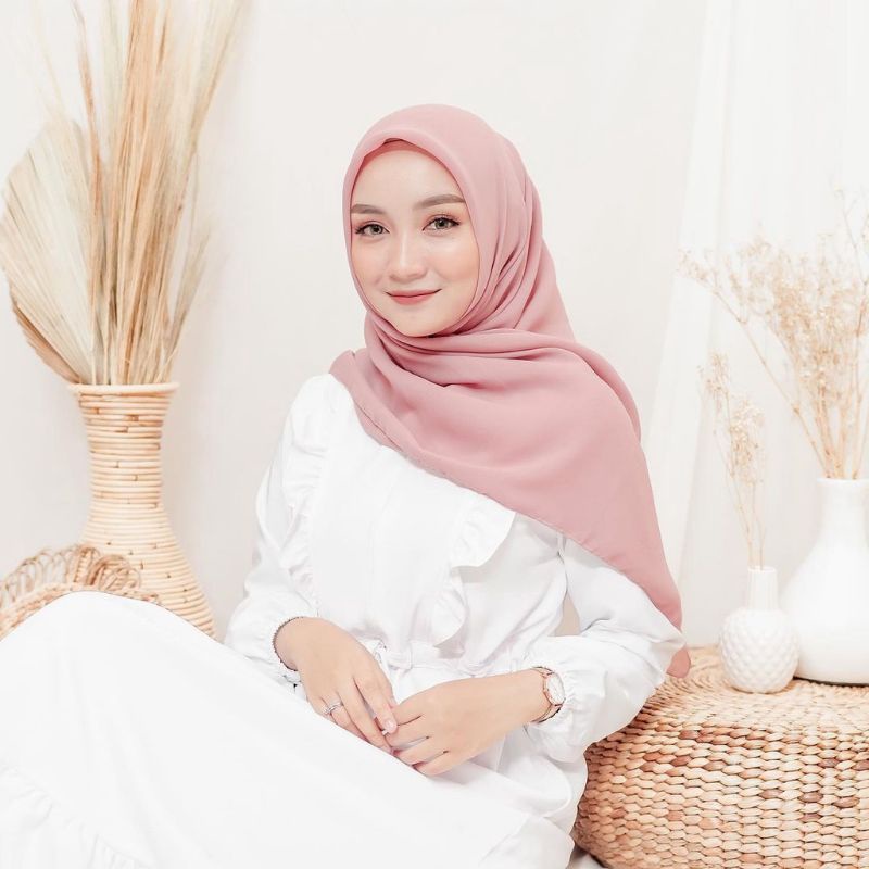 hijab segi 4 bella laser/hijab instan polycottoon lasercut/Khimar instan/jilbab instan/110x110cm-Pink shof