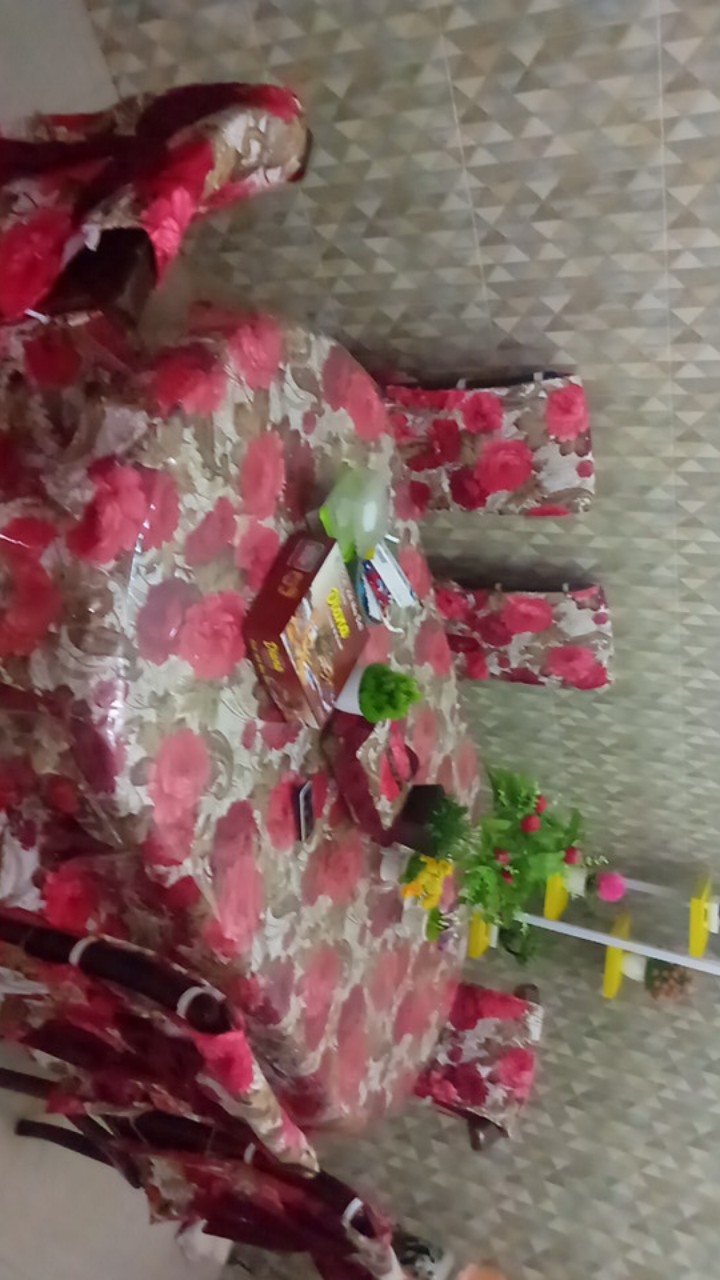 Set Meja Makan Dan Cover Kursi 6 Unyuk