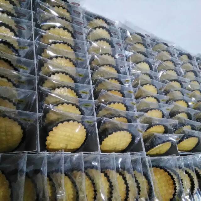 

Pie Kotakan 10 Pcs 400 Gram
