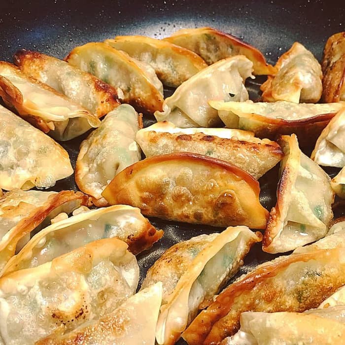 

Korean Mandoo Reguler 25 pcs / HALAL / IMPORT KOREA / pangsit korea