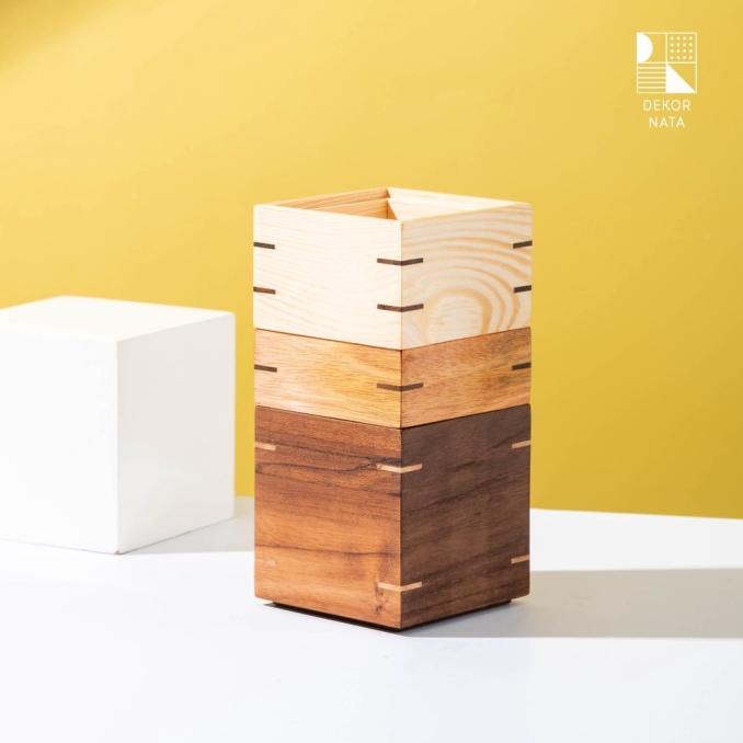 

TERLARIS Dekornata Max Pen Holder / Tempat Pensil Kayu / Pulpen / Alat Tulis/TEMPAT PENSIL AESTHETIC/TEMPAT PENSIL ANAK PEREMPUAN/TEMPAT PENSIL LUCU/TEMPAT PENSIL 3D/TEMPAT PENSIL TRANSPARAN/TEMPAT PENSIL LUCU/TEMPAT PENSIL KOREA/TEMPAT PENSIL KAIN/TEMPAT