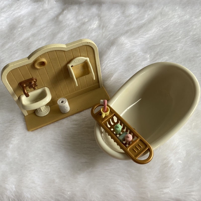 Preloved Sylvanian Families Ceramic Bathroom Bathub original by epoch by jekistore