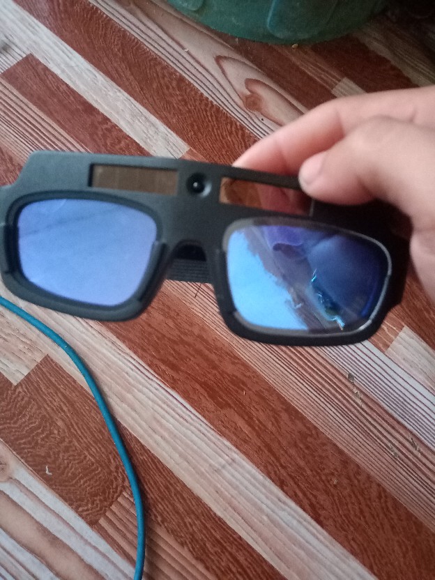 Kacamata Las Otomatis Auto Darkness