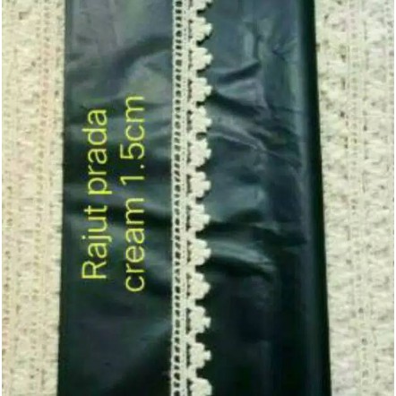 

Renda rajut roll 1.2cm - 1.5cm panjang 15yard (13.5 meter)