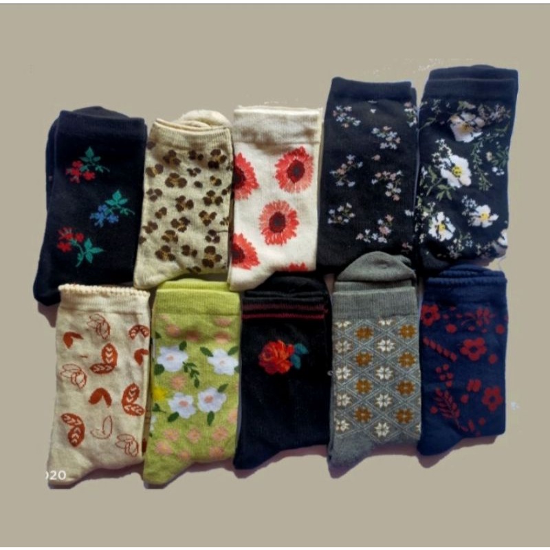 3 pasang kaos kaki motif wanita dewasa bahan katun spandek lembut halus dan berkualitas terjamin bagus