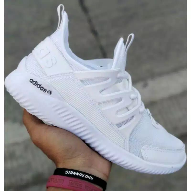 sepatu wanita,sepatu senam,sepatu joging,sepatu senam aerobik