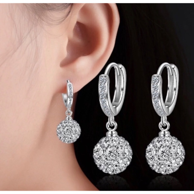 Anting Bola Kristal