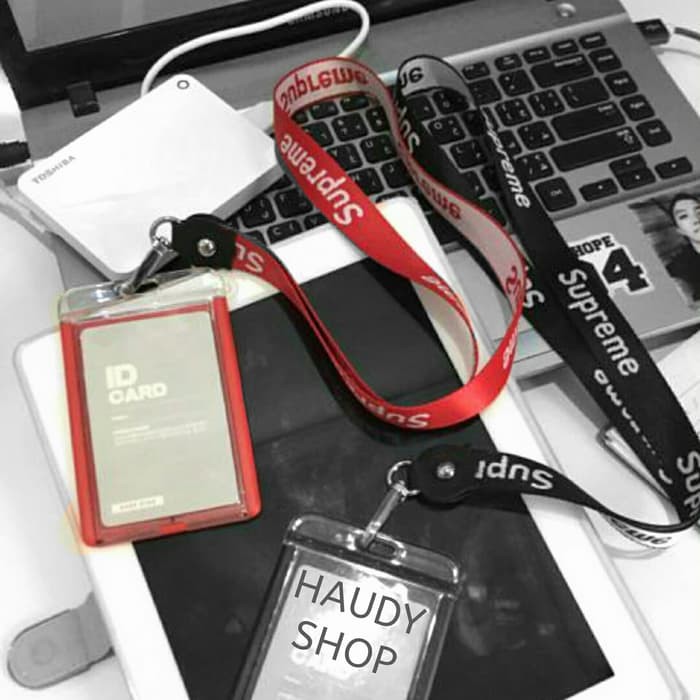 

LIMITED EDITION NAME TAG KULIT PU / ID CARD HOLDER SUPREME / GANTUNGAN NAMA - HITAM HC305