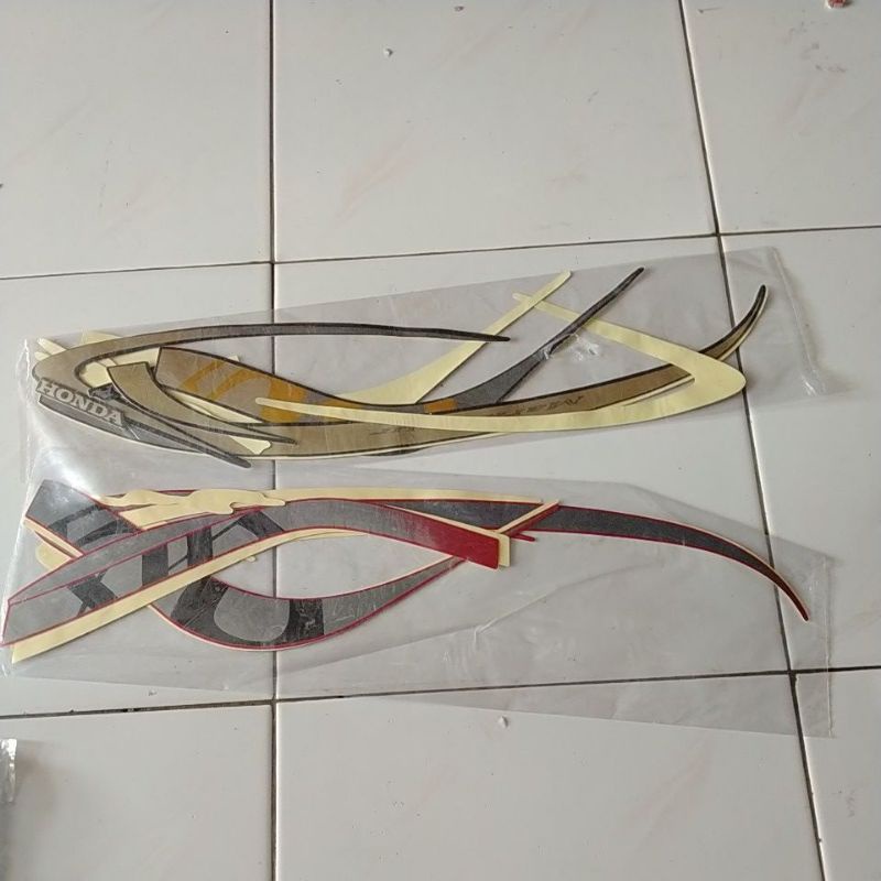 sticker striping honda scopy 2021
