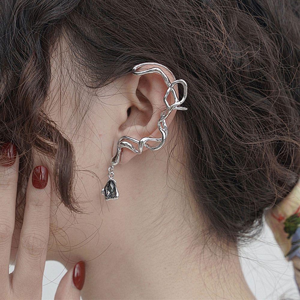 Mxbeauty Anting Klip Bentuk Geometri Asimetris Y2K Bahan Alloy Warna Polos Untuk Wanita