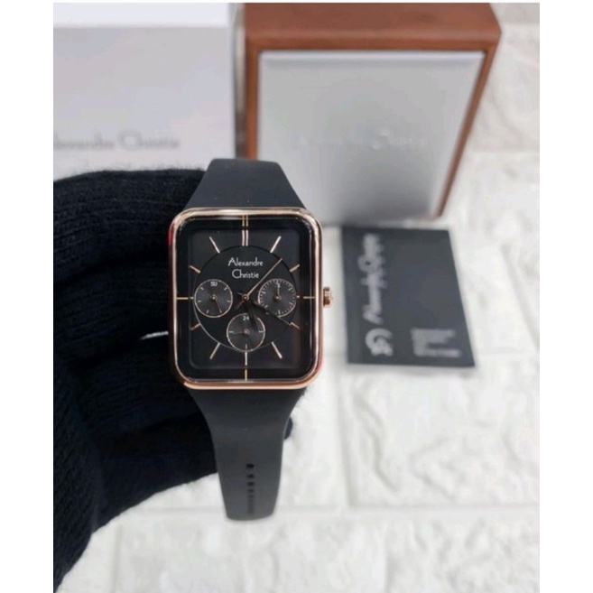 Jam wanita Alexandre Cristie