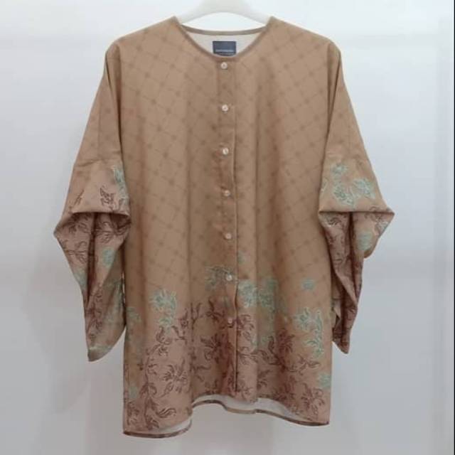 SALE NEW Suri top Ria miranda