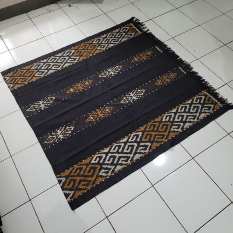 KAIN TENUN TROSO HITAM MOTIF TERBARU 2022