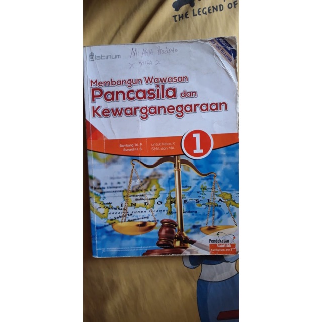 PPKN Kelas 10 Platinum