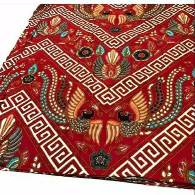 Kain batik solo motif merak gunungan