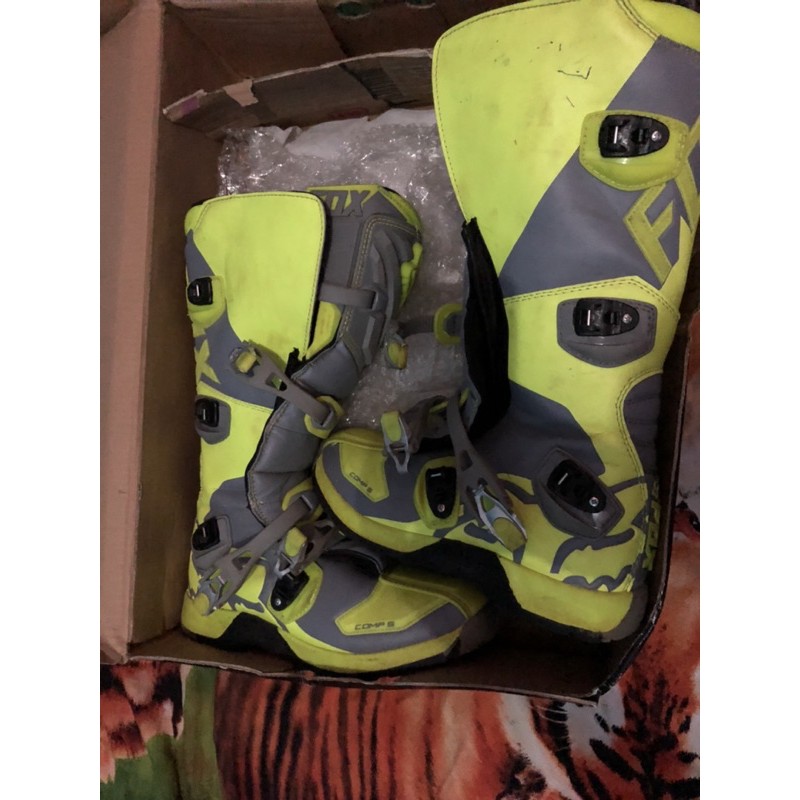 sepatu fox comp5
