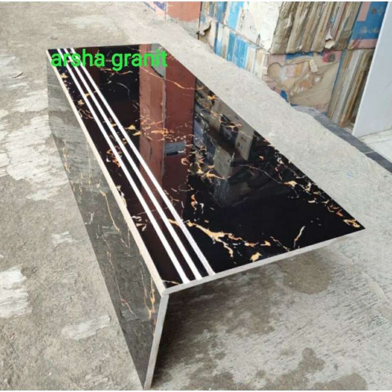 granit tangga pinjakan 30x100&20x100 motip urat emas