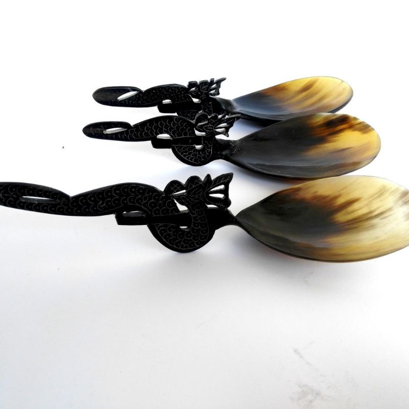 centong nasi tanduk motif etnik/souvenir tanduk/sendok nasi tanduk unik/sendok motif naga unik