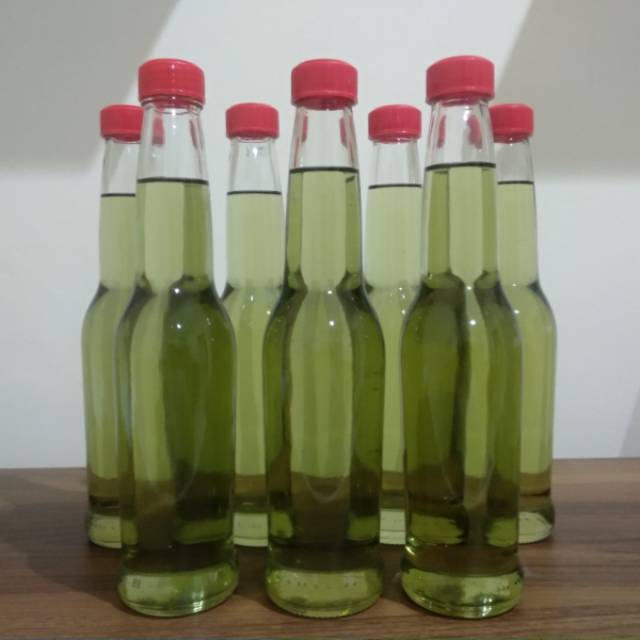 Minyak kayu putih asli dari pulau buru Ambon