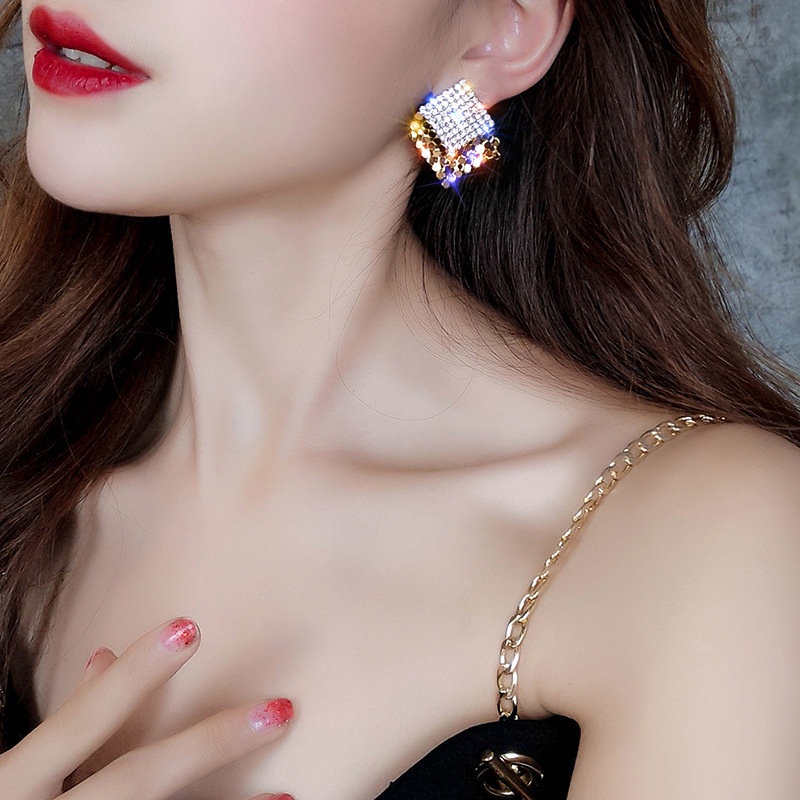 Anting 925 Silver Needle Bentuk Persegi Aksen Berlian Gaya Korea Untuk Wanita