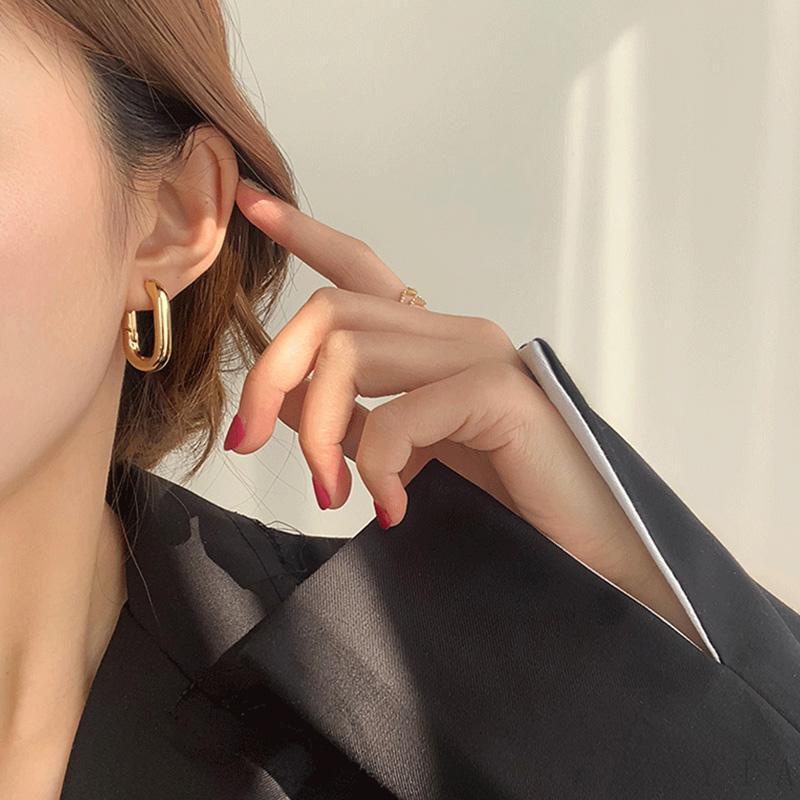 2023 Fashion Korea Anting -anting emas persegi baru Anting Stud Bentuk Persegi Lapis Emas Gaya Retro