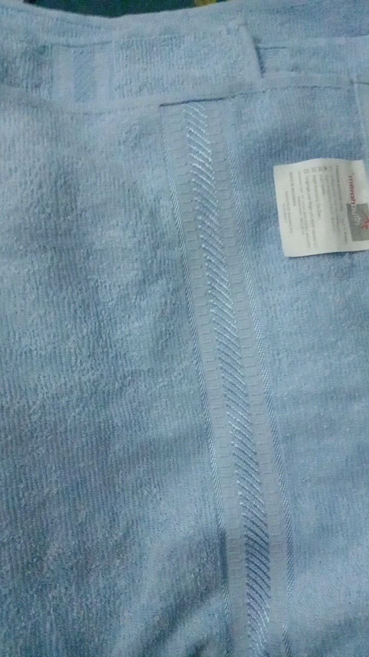 Handuk Merah Putih Dewasa Jumbo 70x135 By Terry Parmer