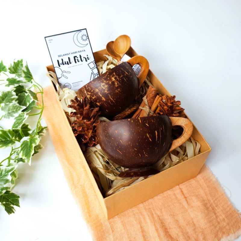 

HAMPERS PERNIKAHAN ULANG TAHUN WISUDA SOUVENIR WEDDING GIFT BOX KADO HADIAH ANNIVERSARY ULTAH MURAH