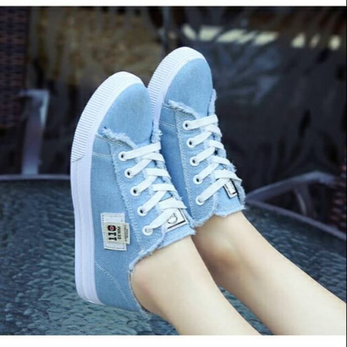  Sepatu  kets  denim sneaker murah cewek wanita  kuliah jalan 