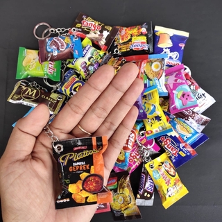 GANTUNGAN KUNCI DAN TEMPELAN KULKAS MINIATUR SNACK GANCI MAKANAN LUCU