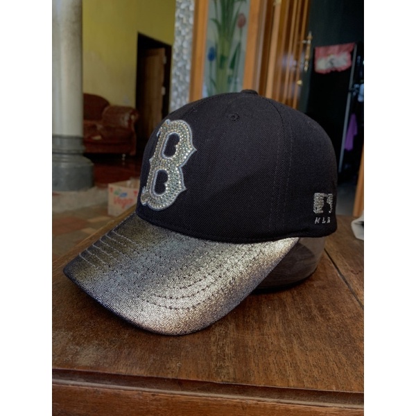 TOPI LOGO B