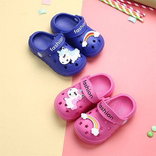 Sepatu Sandal  Bahan Karet  Motif Unicorn  untuk Anak 